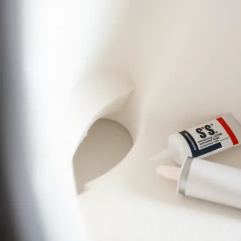 Czym skleić styropian w foteliku